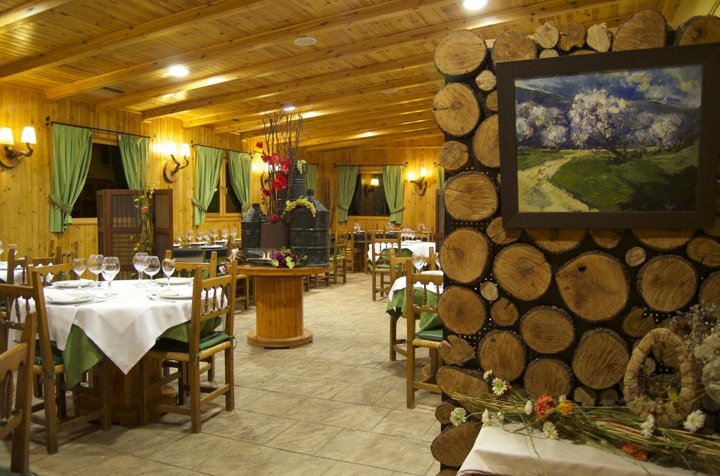 Serra de Prades Camping Vilanova de Prades Exterior foto