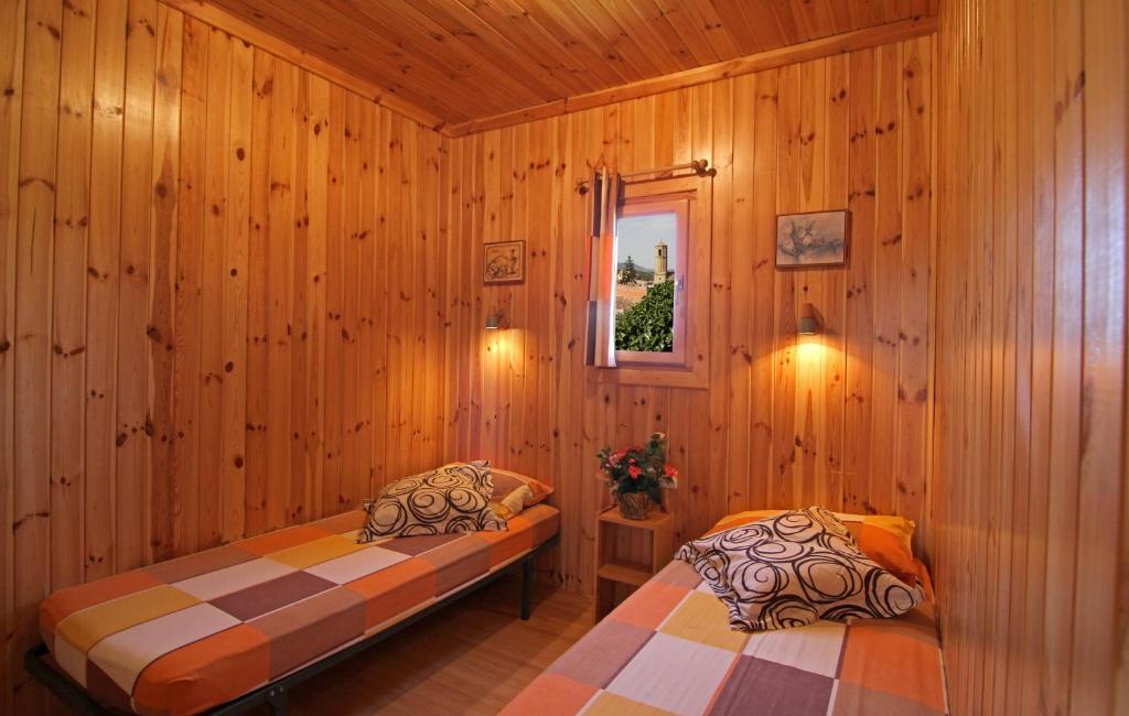 Serra de Prades Camping Vilanova de Prades Habitación foto