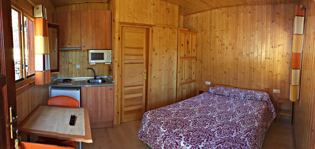Serra de Prades Camping Vilanova de Prades Exterior foto